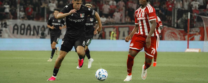 Olympiacos Piraeus en N.E.C. na heenwedstrijd in evenwicht   