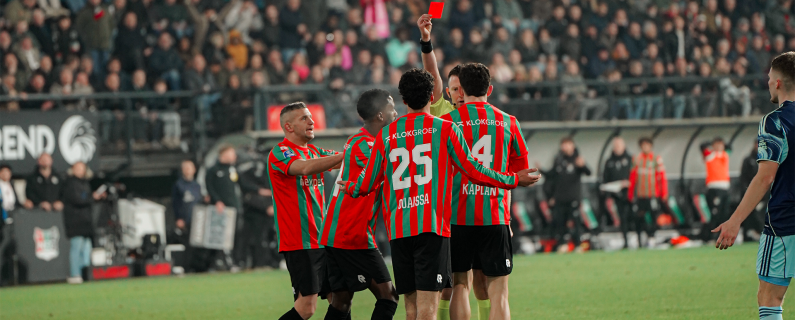 Rode kaart Sami Ouaissa geseponeerd