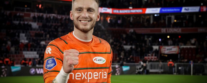 Jasper Cillessen verlaat N.E.C.   