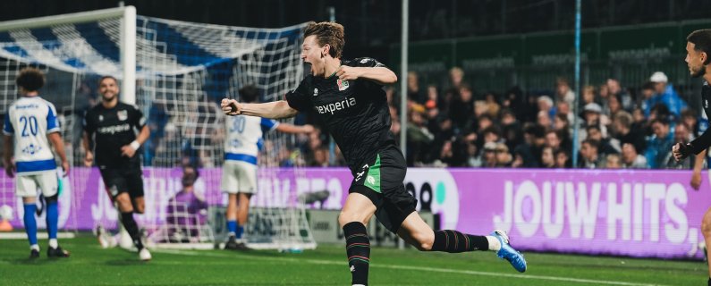 N.E.C. langs PEC Zwolle dankzij strafschoppen Chery en droomrentree Schuurs 